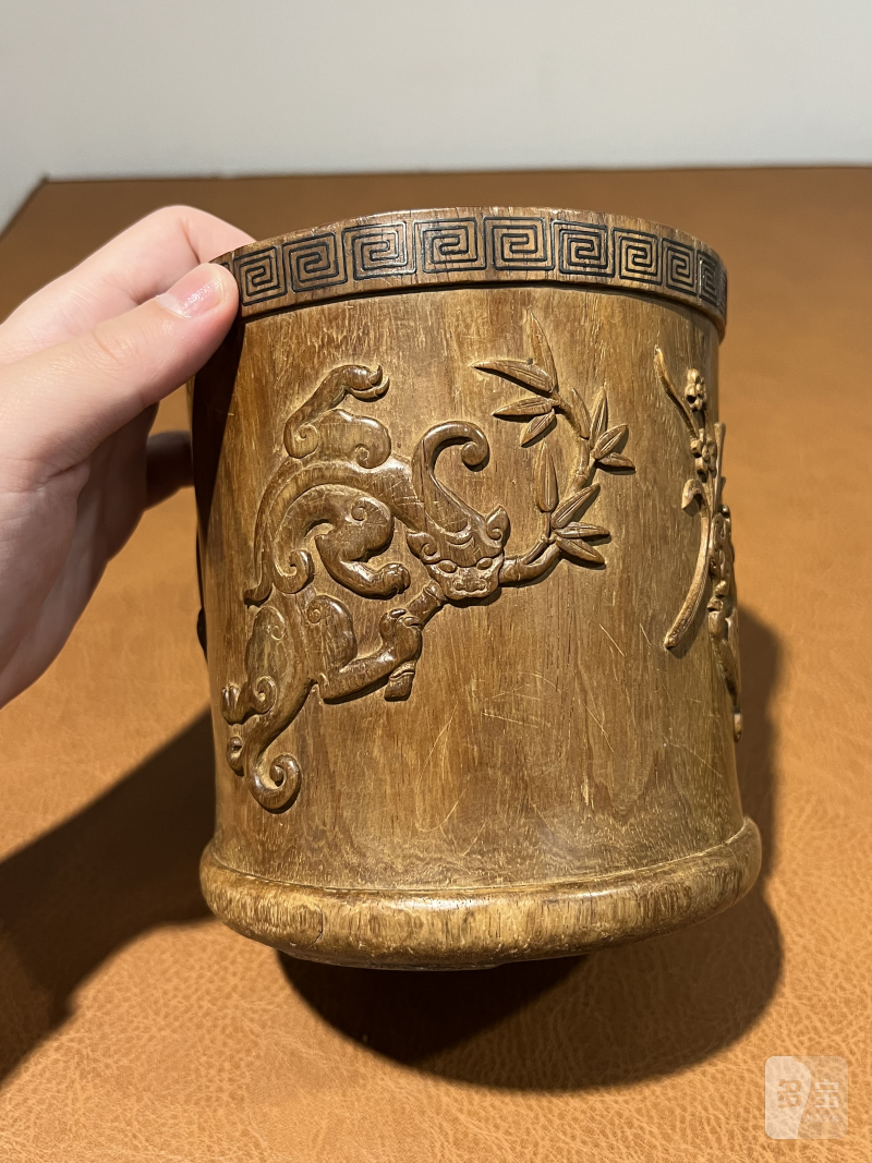 清早期 黄花梨浮雕螭龙笔筒 - 图7